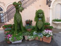 Lady-and-the-Tramp-topiary-Italy-Pavilion.jpg